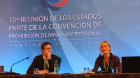 Elke Hottentot lors de la présentation de l'approche intégrée de Handicap International, à la Conférence des États parties au Traité d'Ottawa, du 28 novembre au 1er décembre 2016 à Santiago au Chili