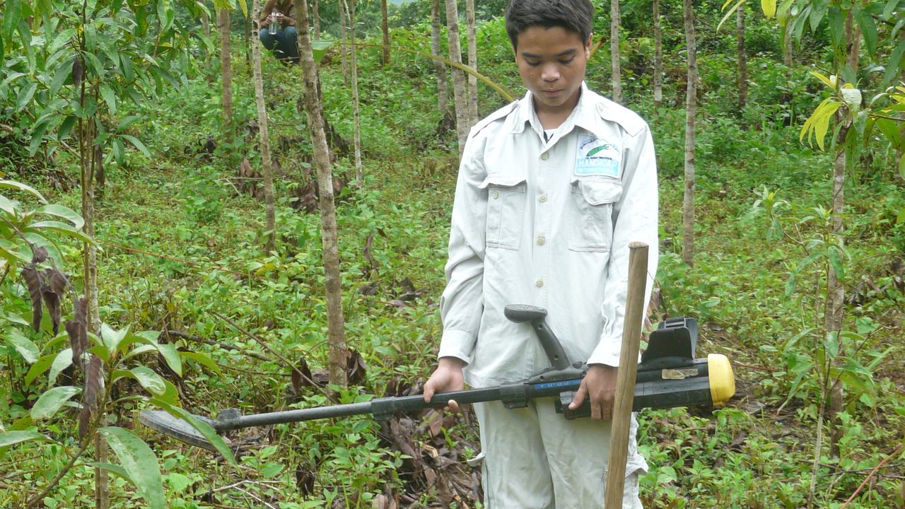 Nouay, der jüngste Minenräumer von Handicap International in Laos